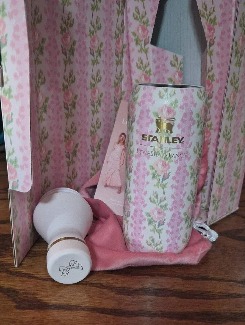 Stanley All Day Slim Bottle Love Shack Fancy Floral - Picture 4 of 9